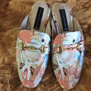 Steve Madden Tapestry Mules 6W